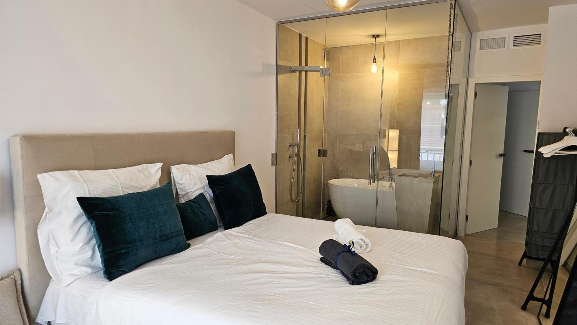 마르베야 Oasis Jacuzzi Retreat 아파트 외부 사진